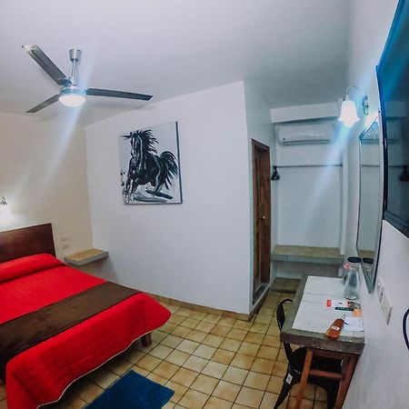 Hotel Cervantino Тапачула Экстерьер фото