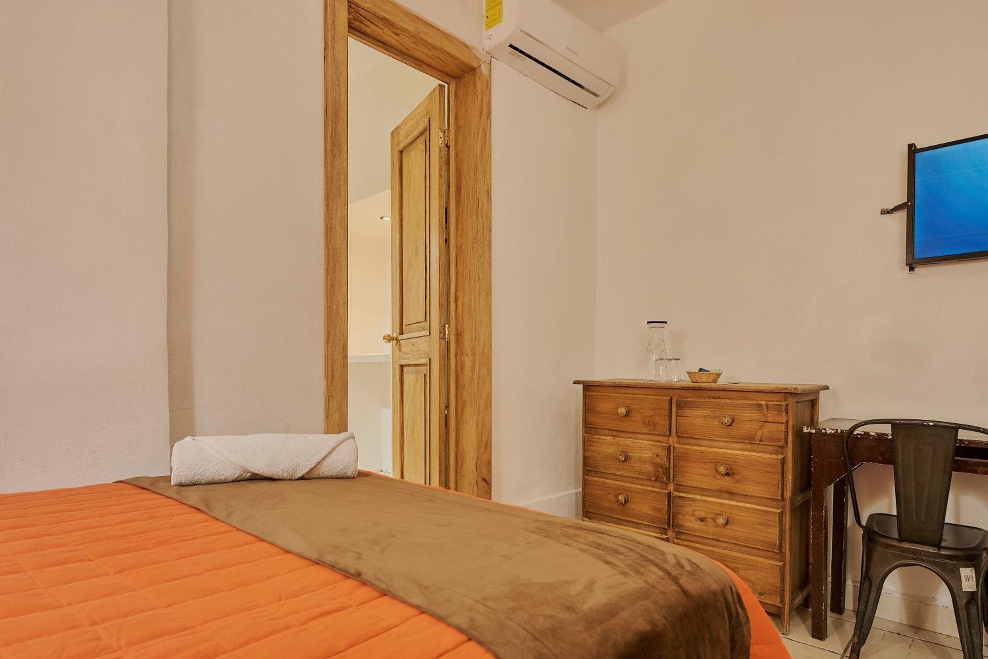 Hotel Cervantino Тапачула Экстерьер фото