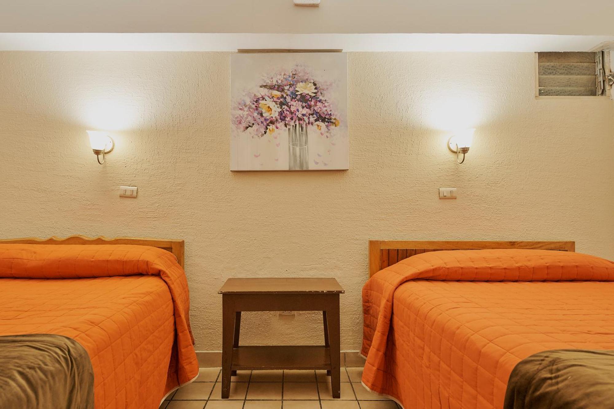 Hotel Cervantino Тапачула Экстерьер фото